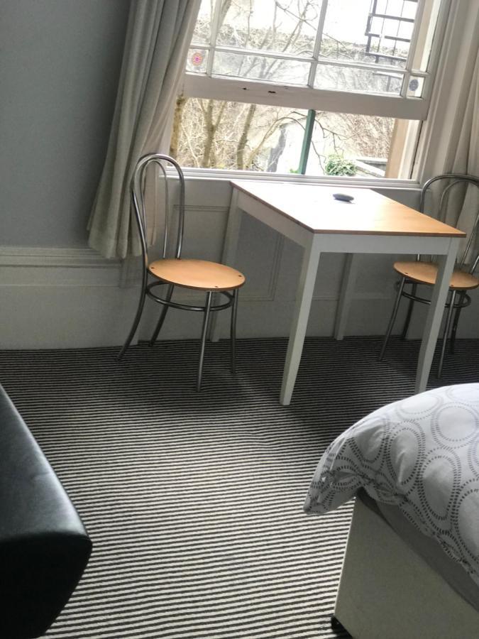 Flat Border Apartment Brighton